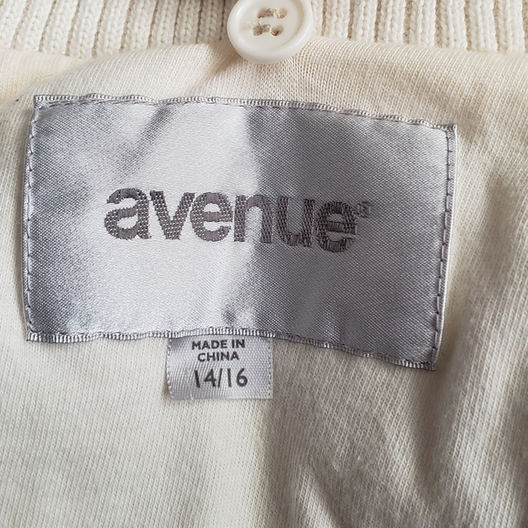 Avenue cream-colored vest - size 14/16 - Picture 4 of 9
